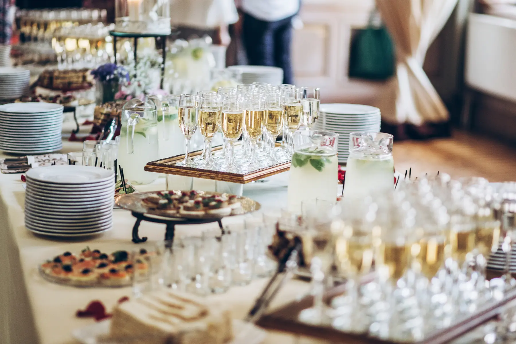 Hire the Best Caterers in London